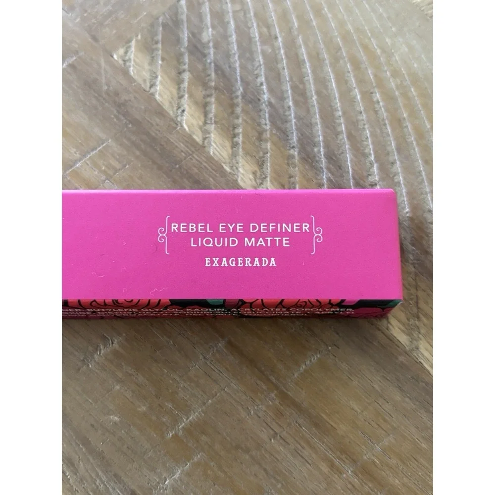 Reina Rebelde Rebel Eye Definer Liquid Eyeliner Exaderada 0.0169 fl.oz. 0.5ml